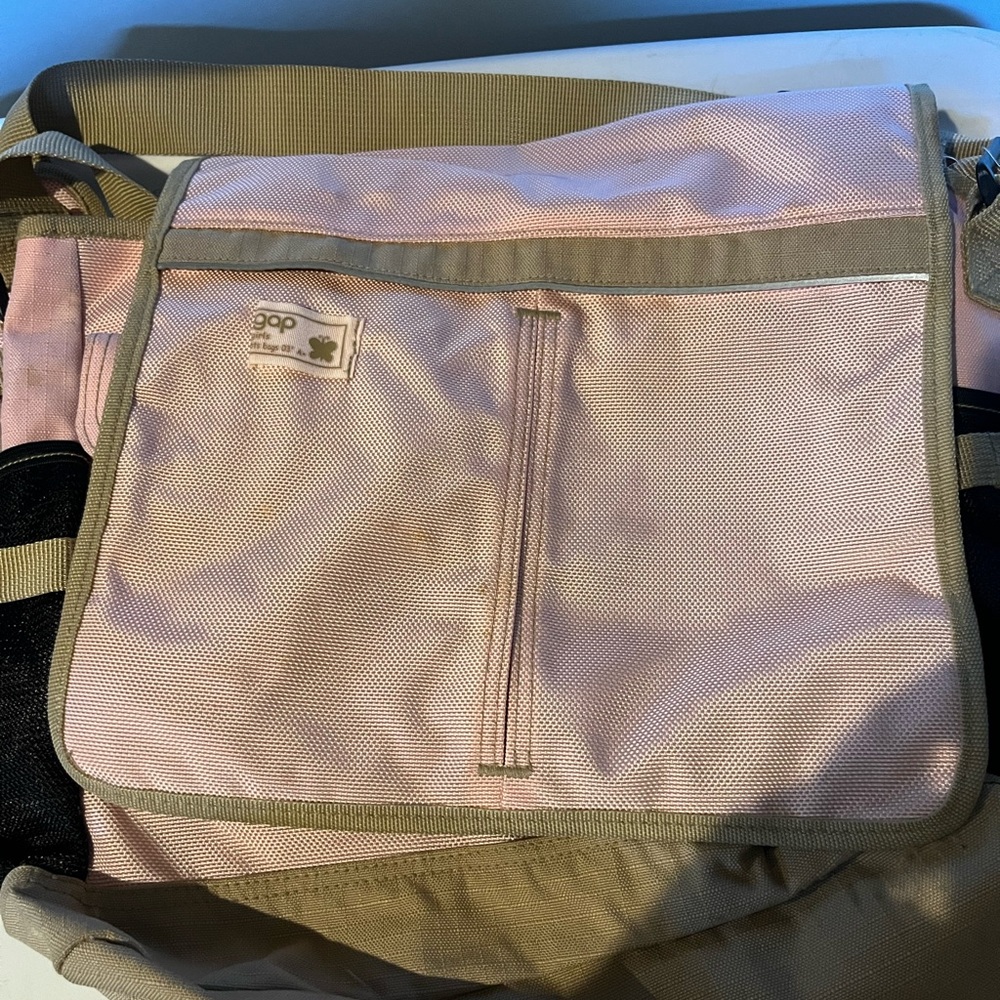 GAP Messenger Bag in Pink and Tan